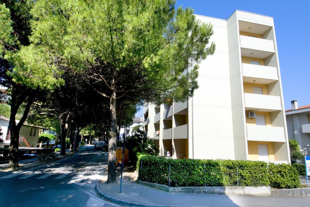 Cinzia Apartment Bibione Luaran gambar